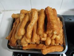 怎樣檢測油條中是否含有明礬？